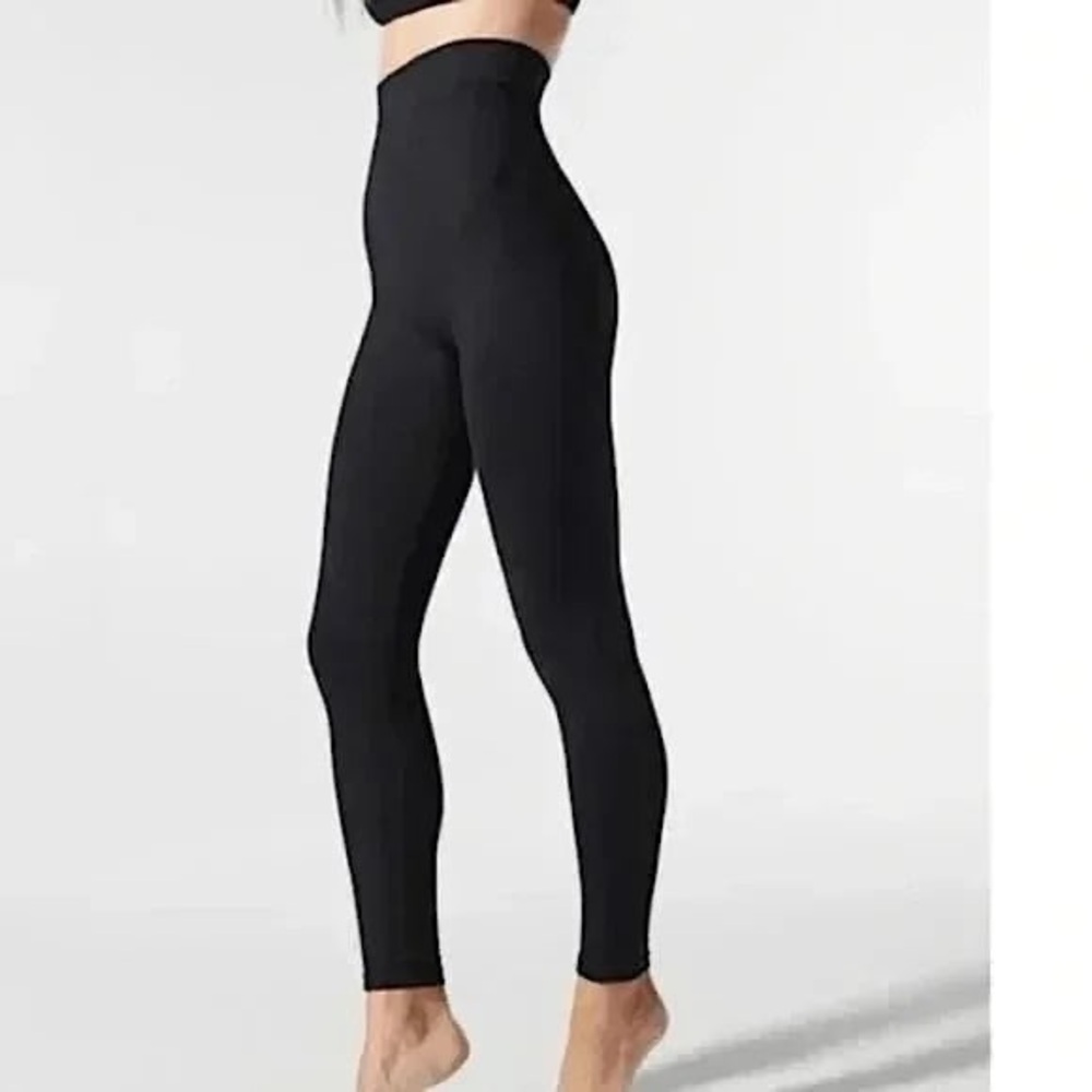 BLANQI Black Highwaist Everyday Leggings Size Small